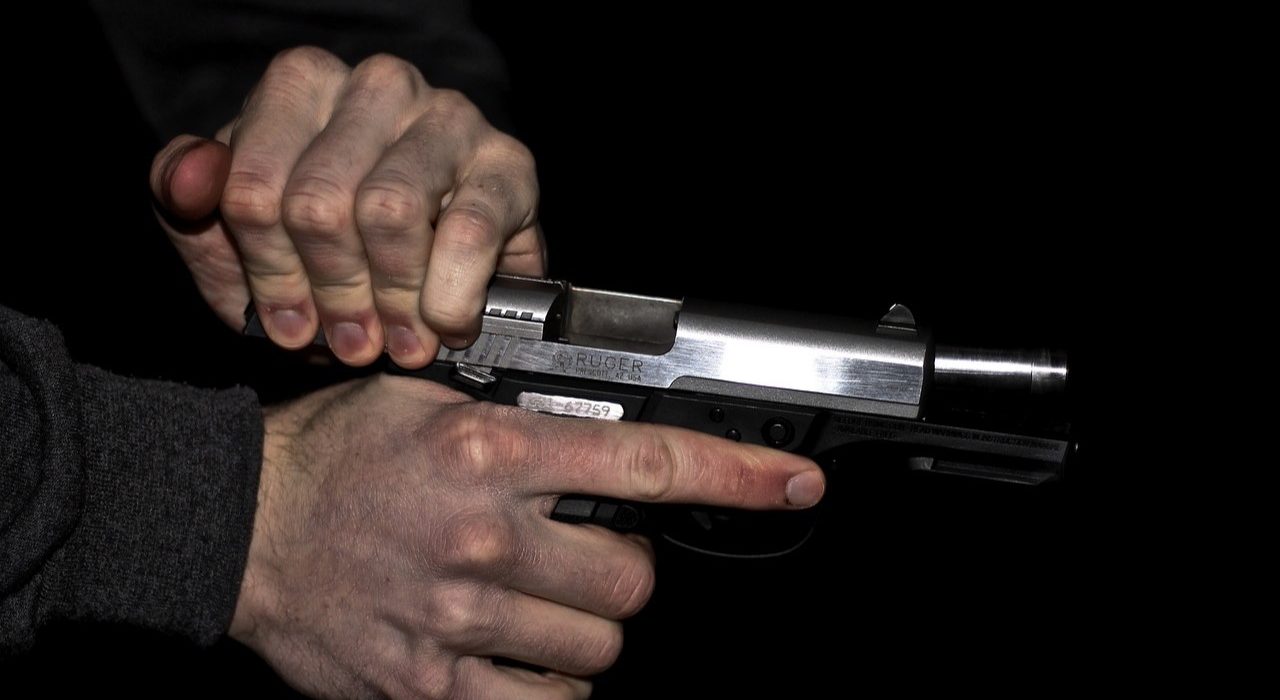 Gun